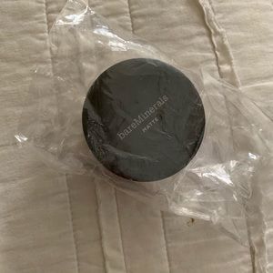 bareMinerals Matt Powder Foundation NWT (Fair)
